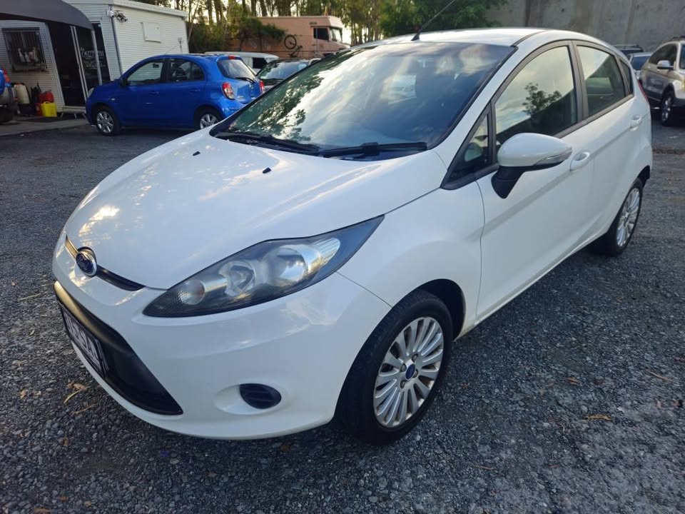2011 Low Km Fiesta 2.jpg